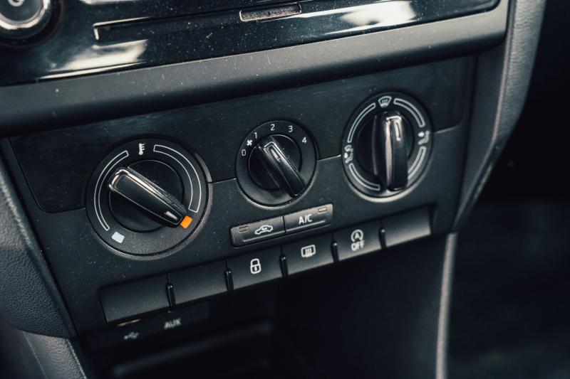 Car Thumb