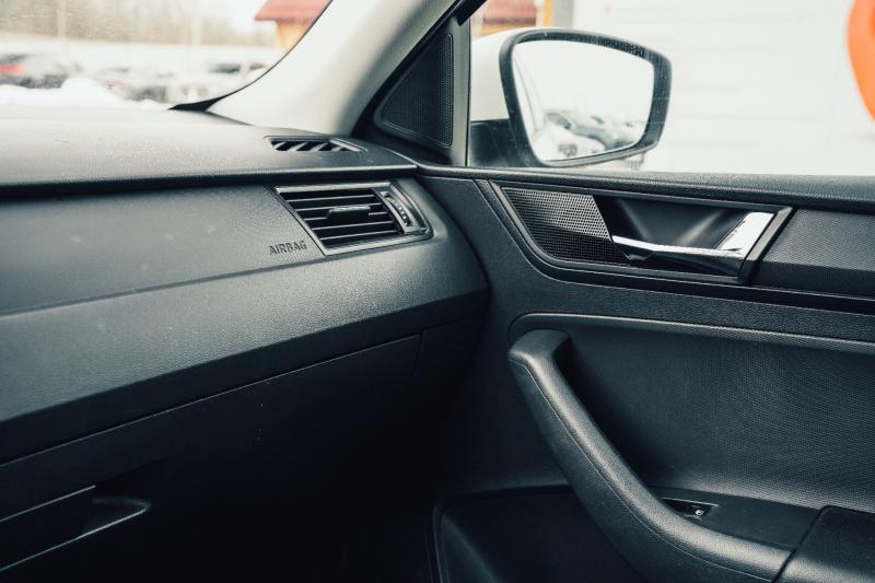 Car Thumb