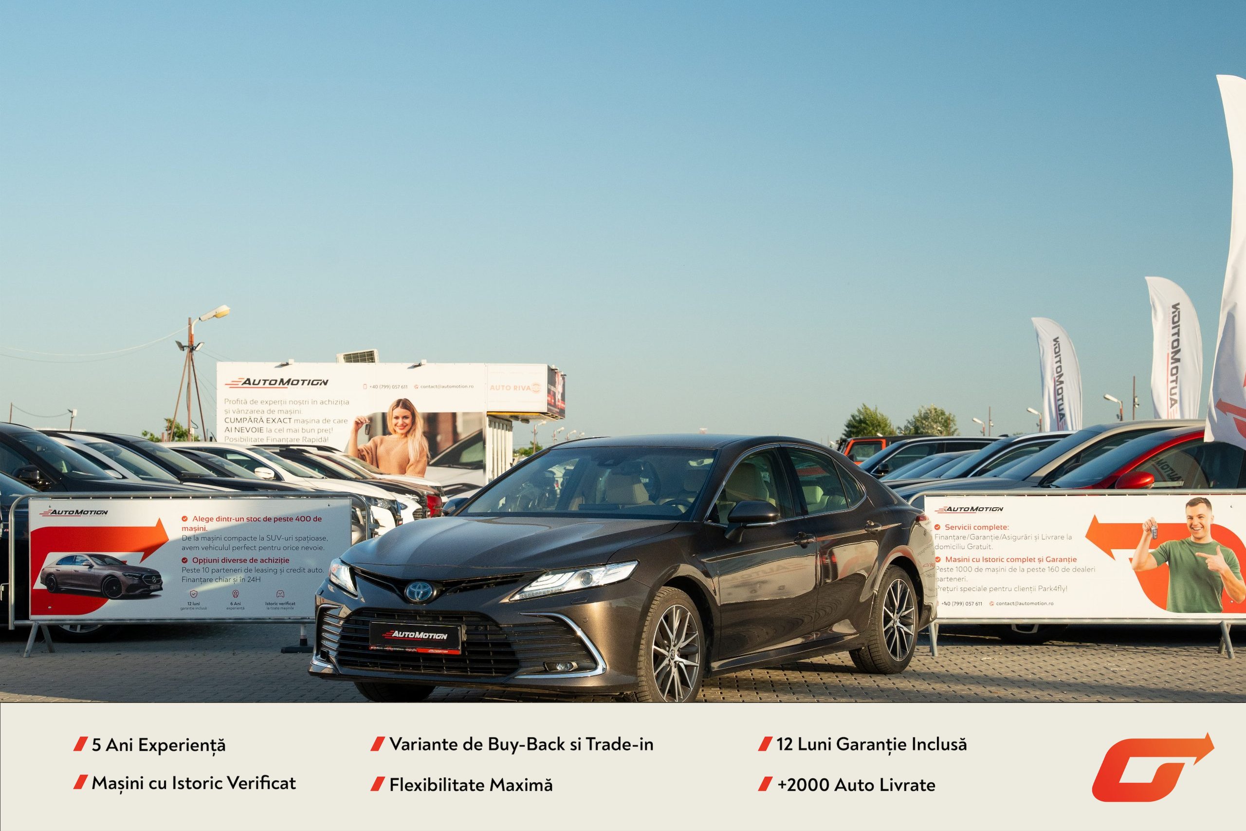 Toyota Camry 2.5 Hybrid Dynamic E-CVT (2022)