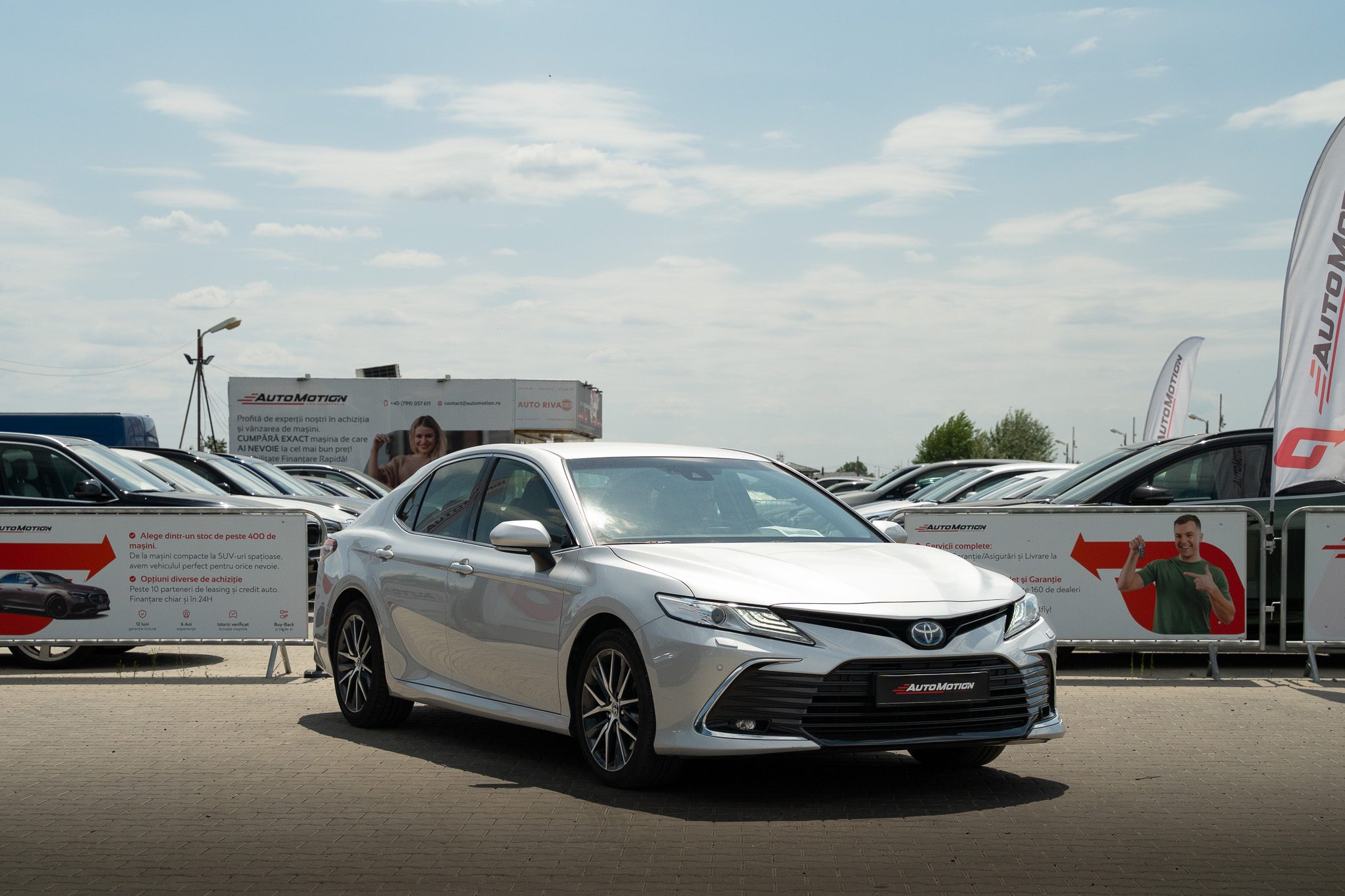 Toyota Camry 2.5 Hybrid Dynamic E-CVT (2023)