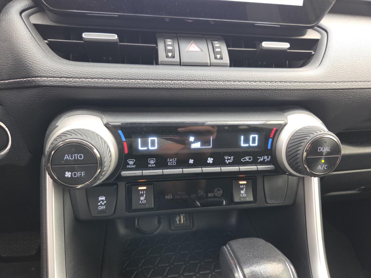 Toyota RAV4 2.5 Hybrid Dynamic HSD E-CVT 4x4 (2023)