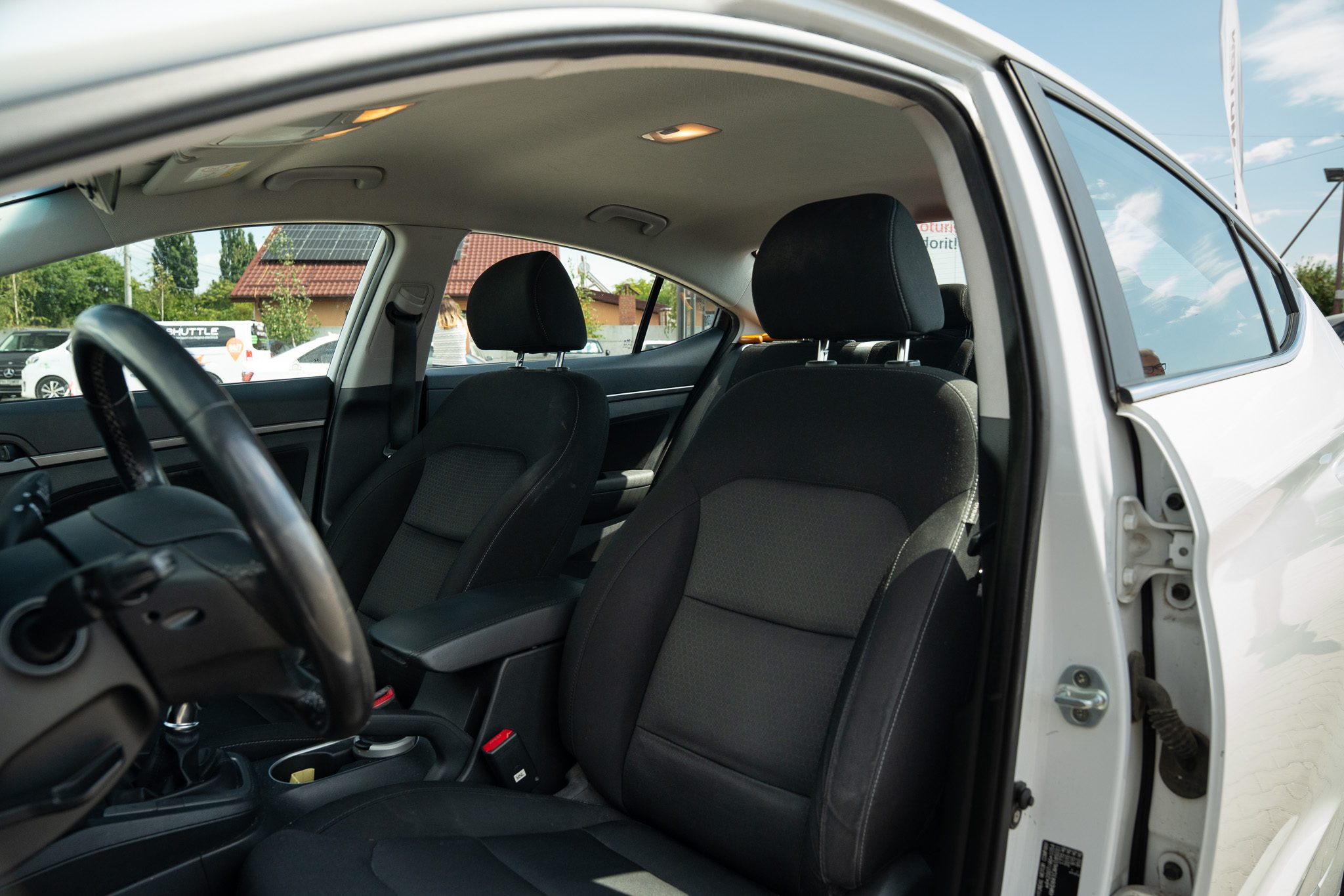 Hyundai Elantra Classic 1.6 MPI (2016)