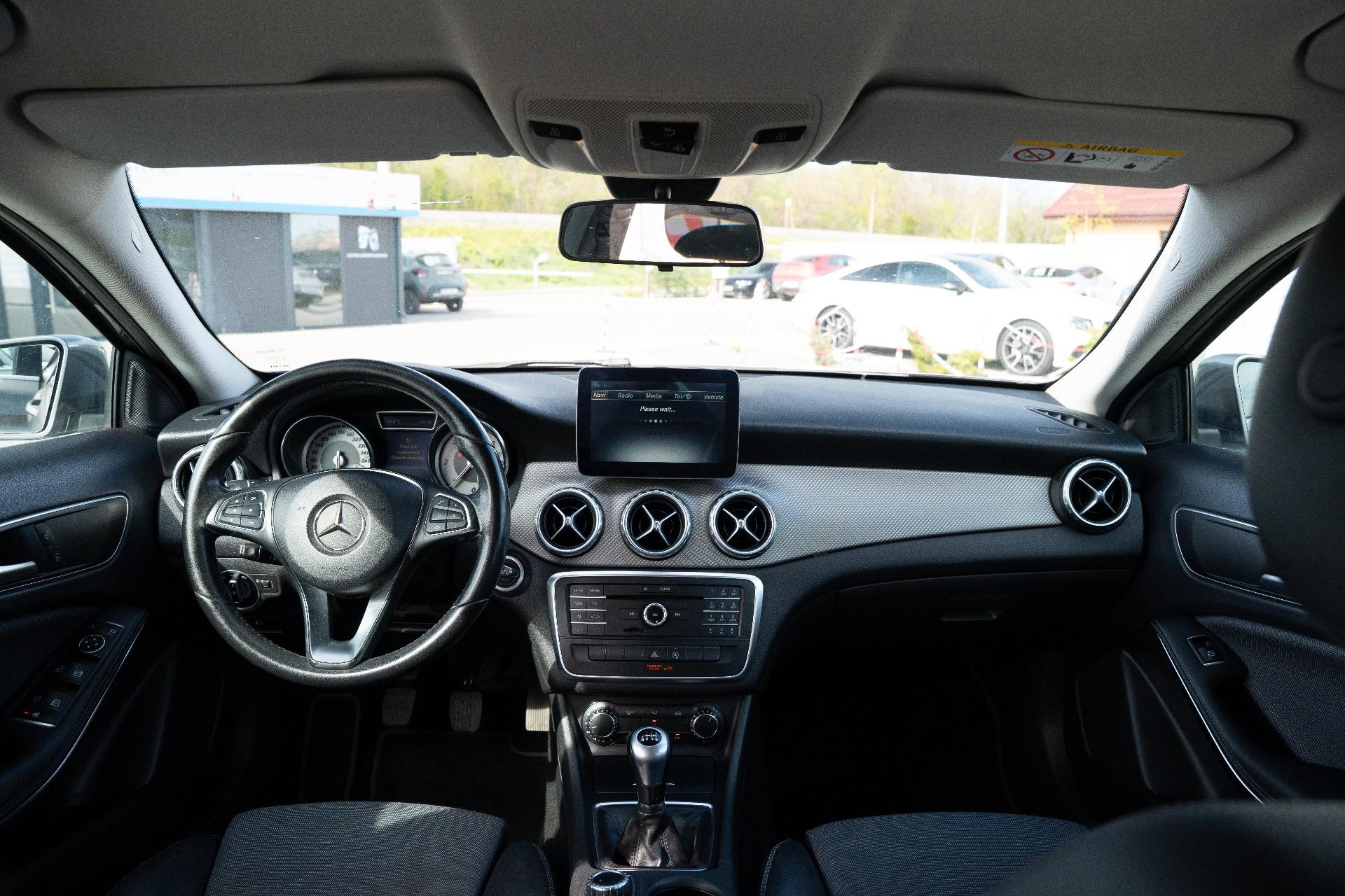 Mercedes-Benz GLA 180 D
