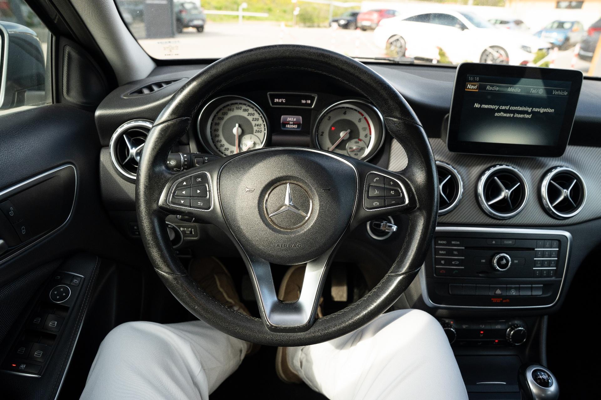 Mercedes-Benz GLA 180 D