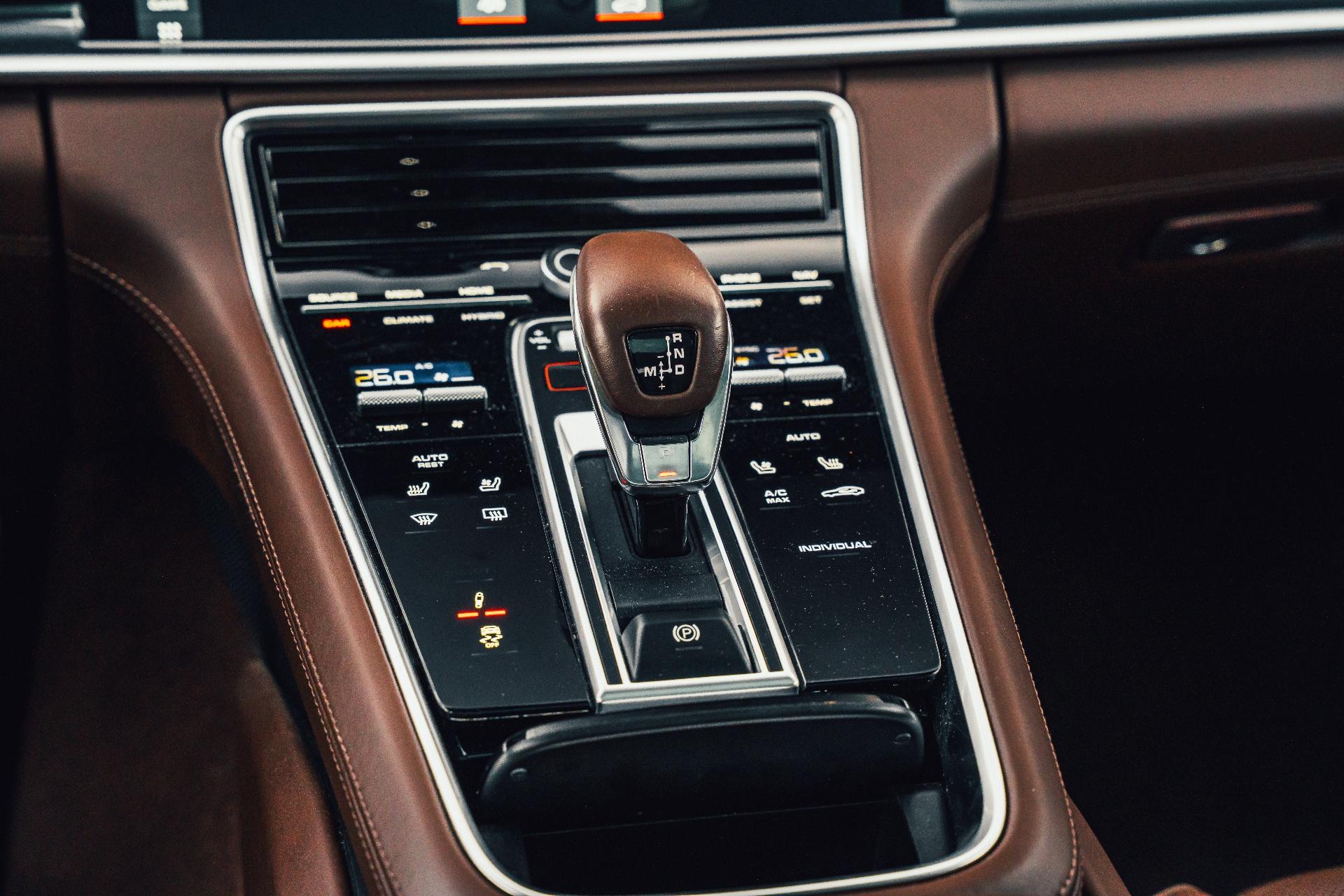 Porsche Panamera Turbo S E-Hybrid 680 CP (2019)